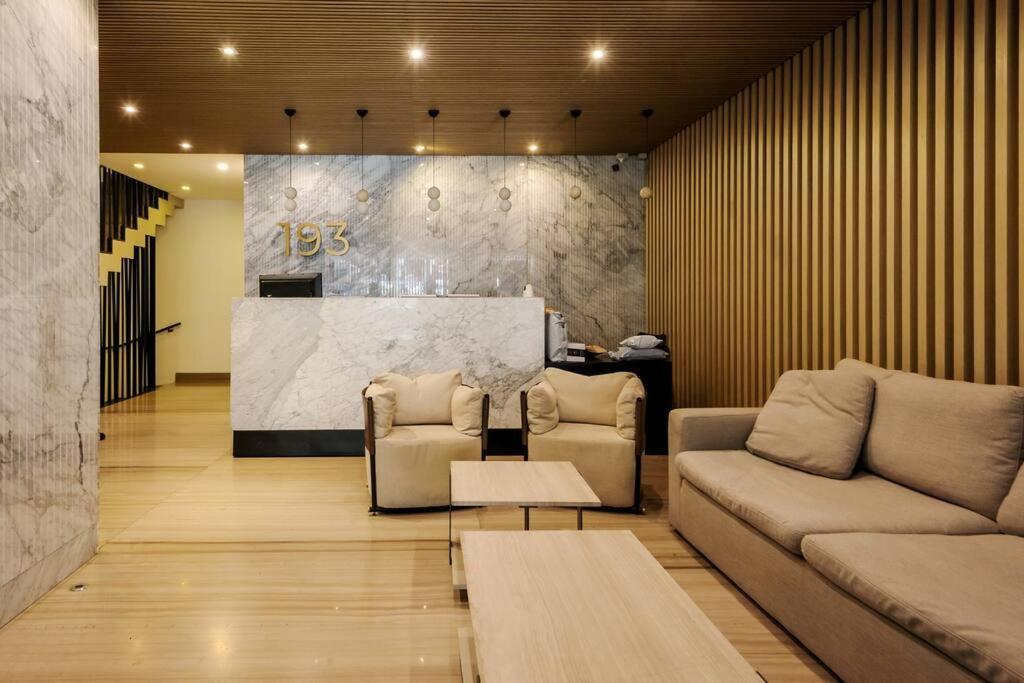 Aloha Amazing 2br With Private Terrace