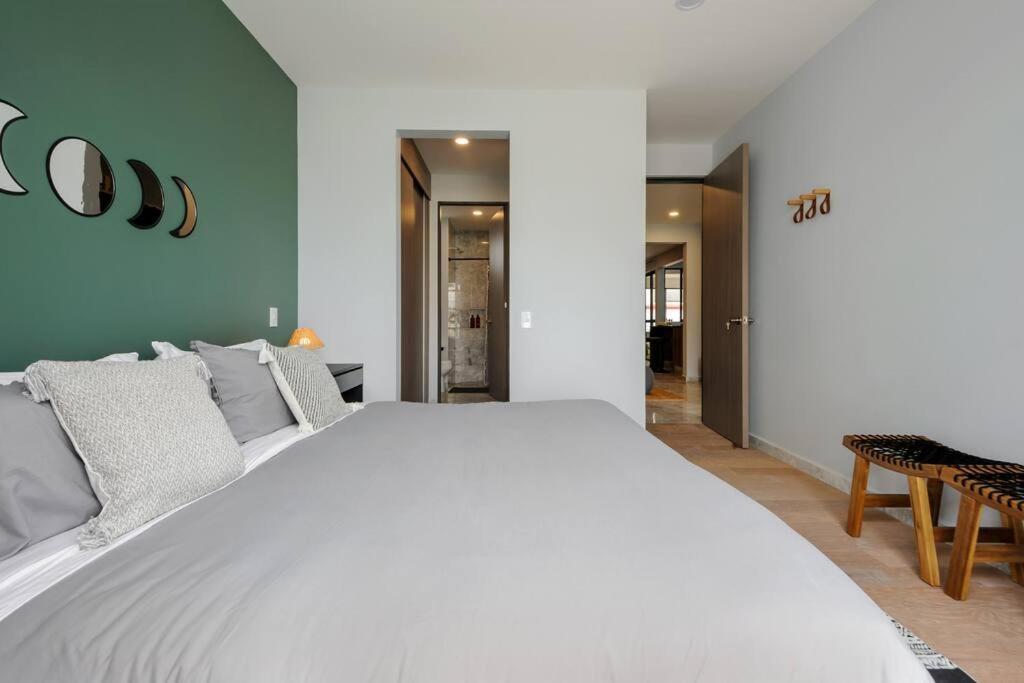 Aloha Amazing 2br With Private Terrace *
