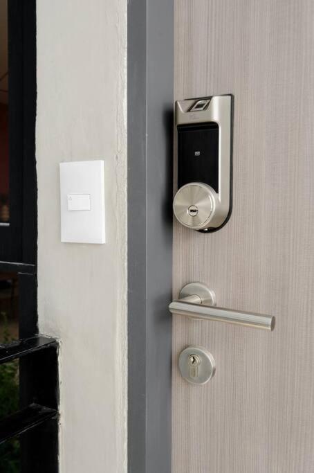 Aloha Amazing 2br With Private Terrace